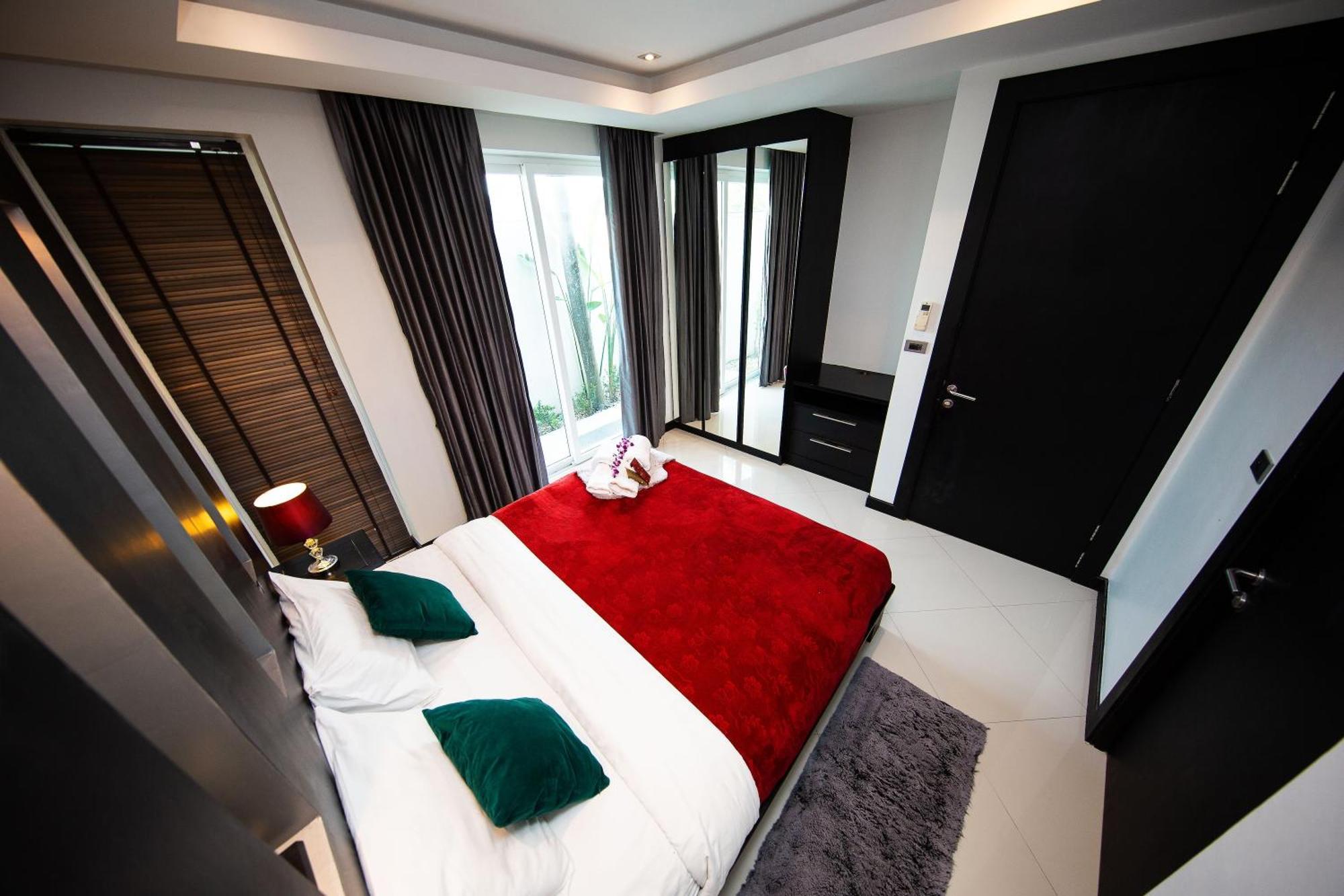 Colibri Pool Villa Pattaya Джомтиен Бийч Стая снимка