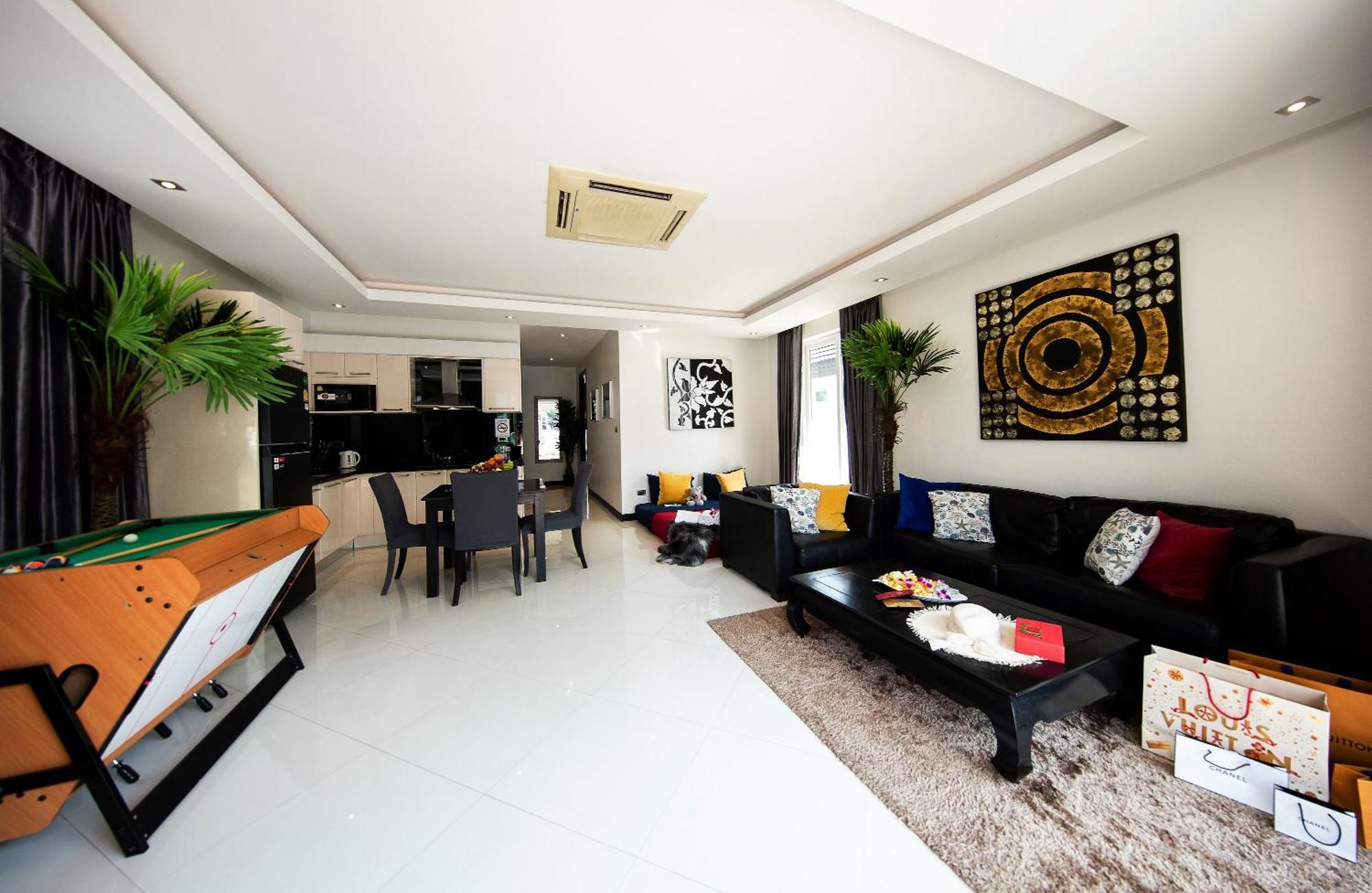 Colibri Pool Villa Pattaya Джомтиен Бийч Стая снимка