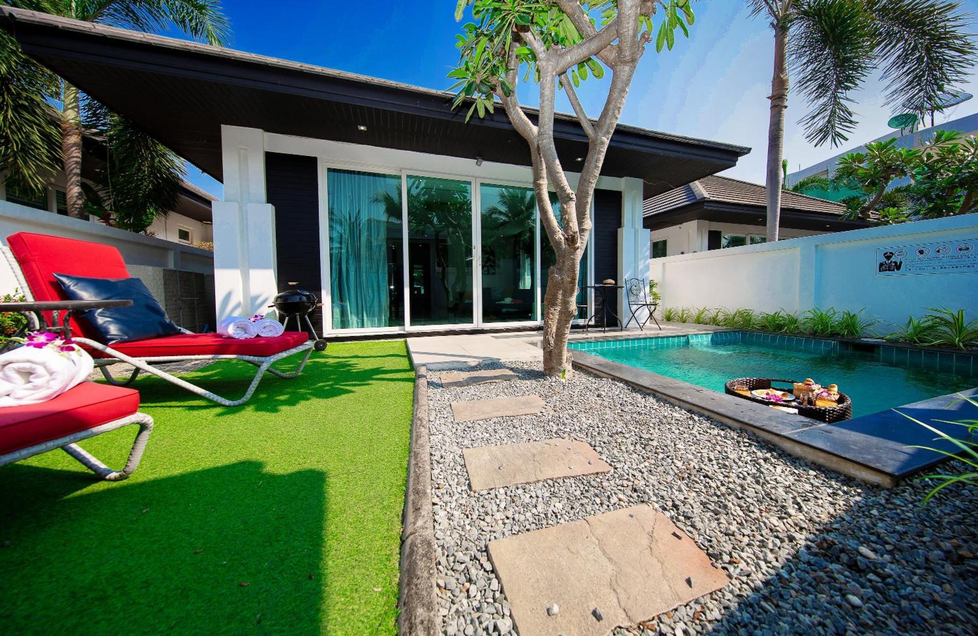 Colibri Pool Villa Pattaya Джомтиен Бийч Стая снимка